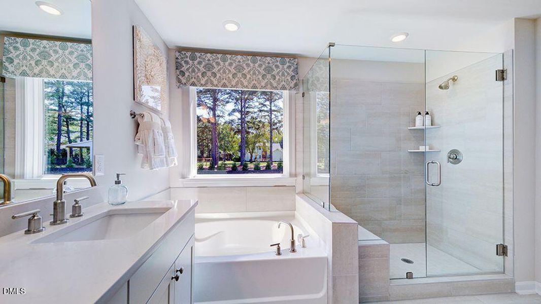 Hamilton_37 Hamilton_37