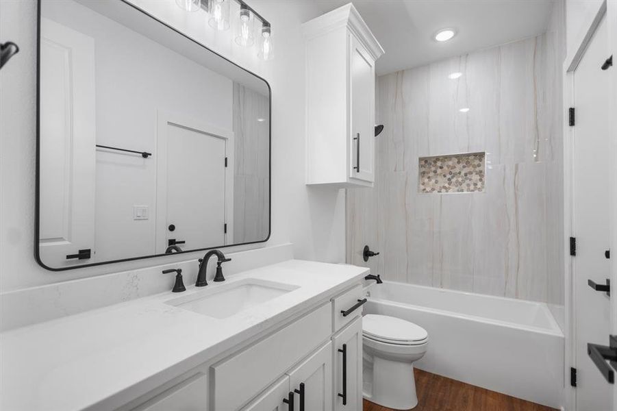 Furnished interior view inside a new home in , Lindale (Image 7).