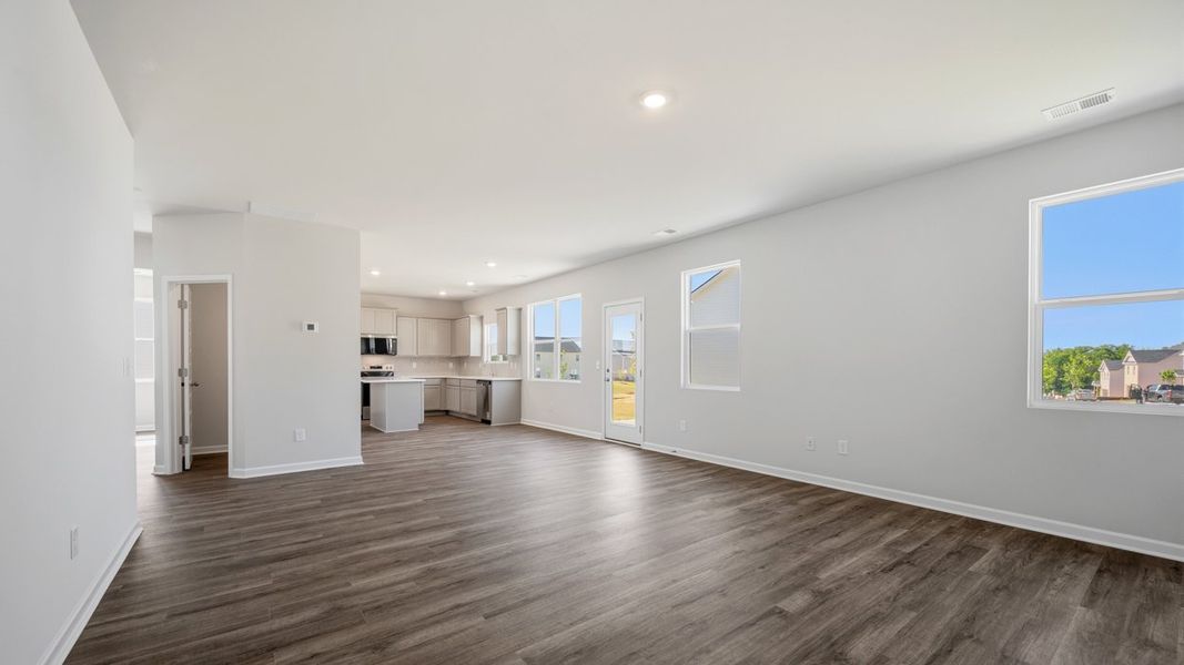 Spacious, unfurnished interior of a new home in Wildwood, Covington (Image 23).