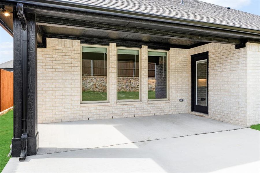 Exterior details and patio area of a home in Villages of Walnut Grove, Midlothian (Image 4). Exterior details and patio area of a home in Villages of Walnut Grove, Midlothian (Image 4).
