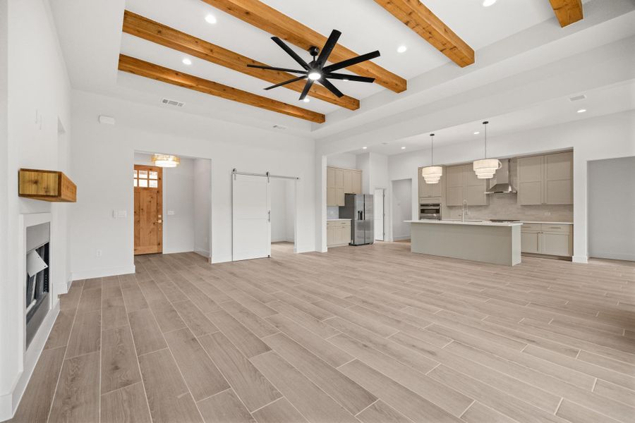 Spacious, unfurnished interior of a new home in , Lago Vista (Image 15).