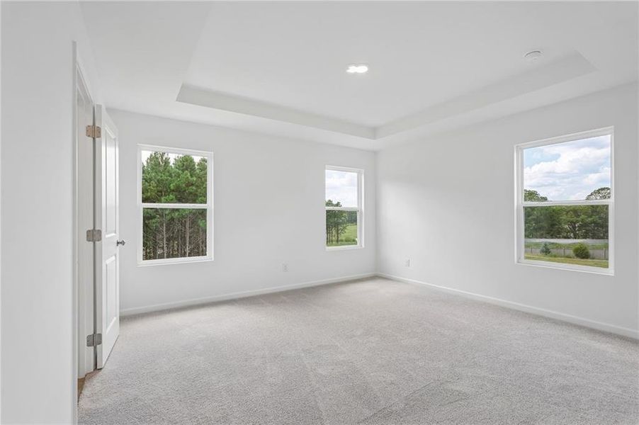 Spacious, unfurnished interior of a new home in Heritage River, Euharlee (Image 19).