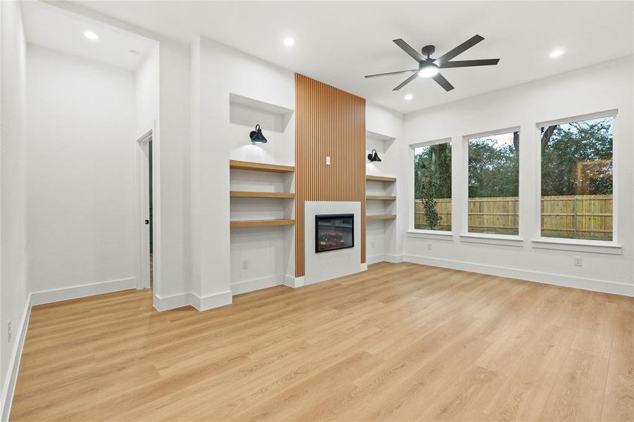 Spacious, unfurnished interior of a new home in , Dallas (Image 25).