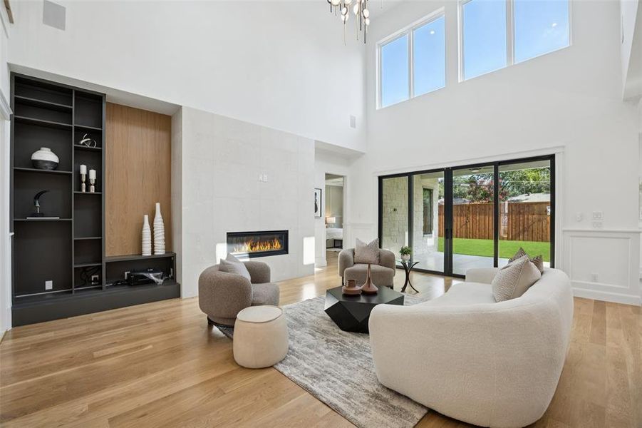 Furnished interior view inside a new home in , Dallas (Image 14).