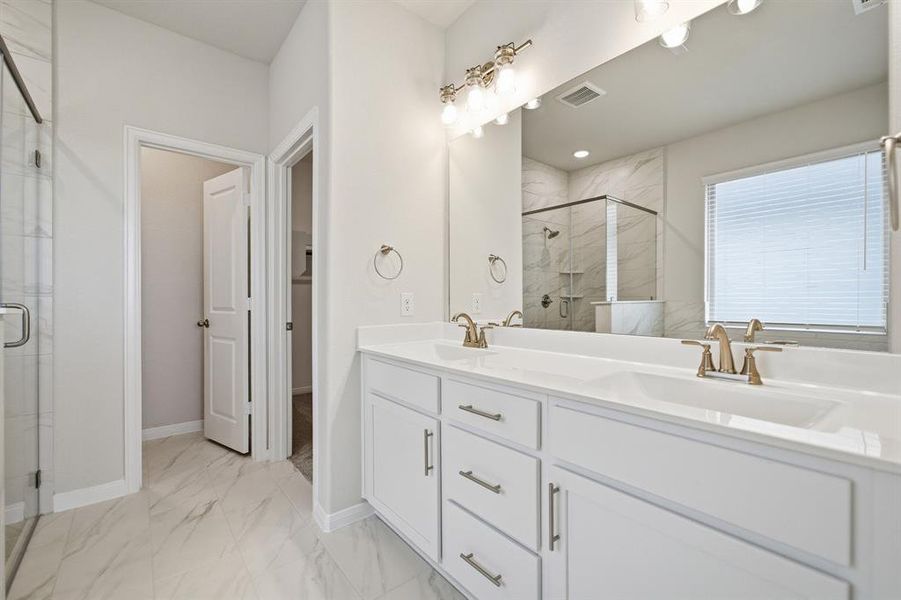 Furnished interior view inside a new home in Westridge, McKinney (Image 10).