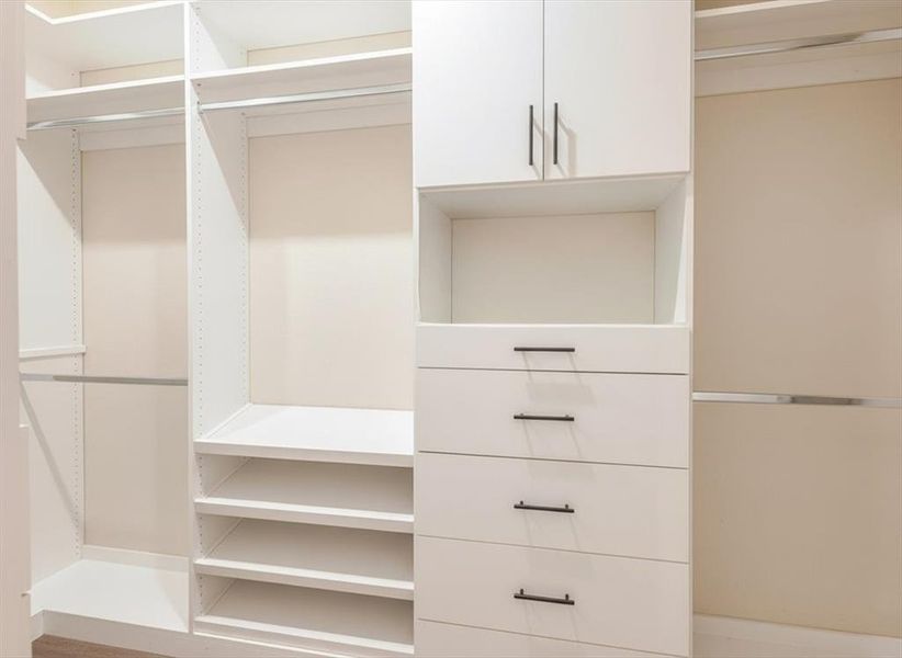 Image 36 of a home in Azle Grove.