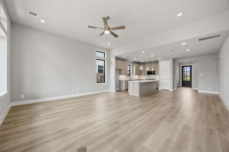 Spacious, unfurnished interior of a new home in Elyson, Katy (Image 22). Spacious, unfurnished interior of a new home in Elyson, Katy (Image 22).