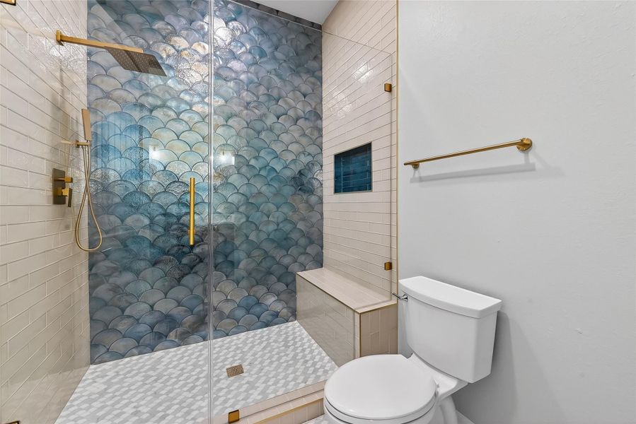 Furnished interior view inside a new home in , Freeport (Image 18).