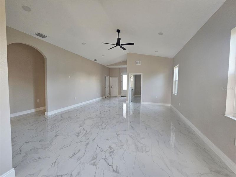 Spacious, unfurnished interior of a new home in , St. Petersburg (Image 13).