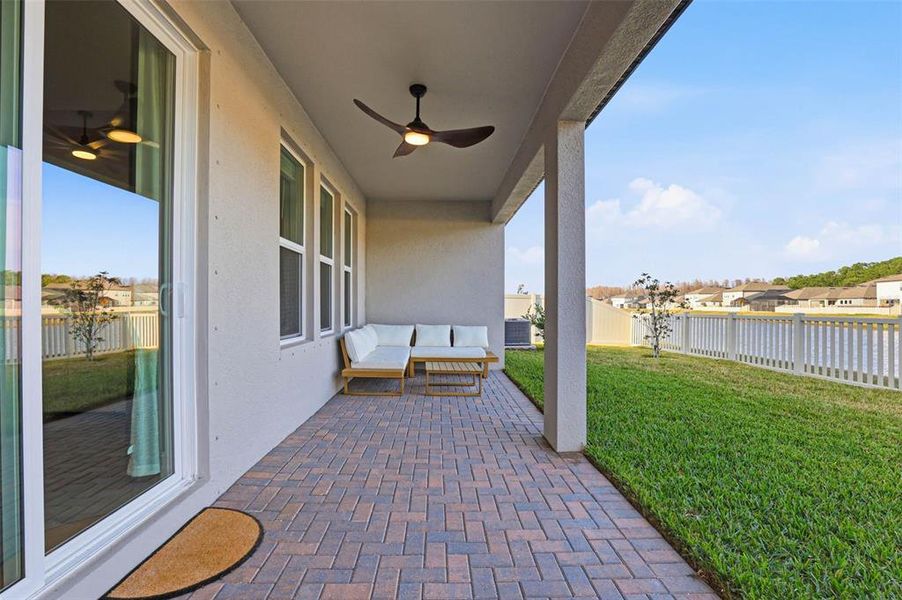 Exterior details and patio area of a home in , Lutz (Image 30).