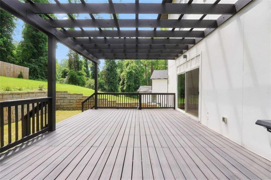 Exterior details and patio area of a home in , Atlanta (Image 4).