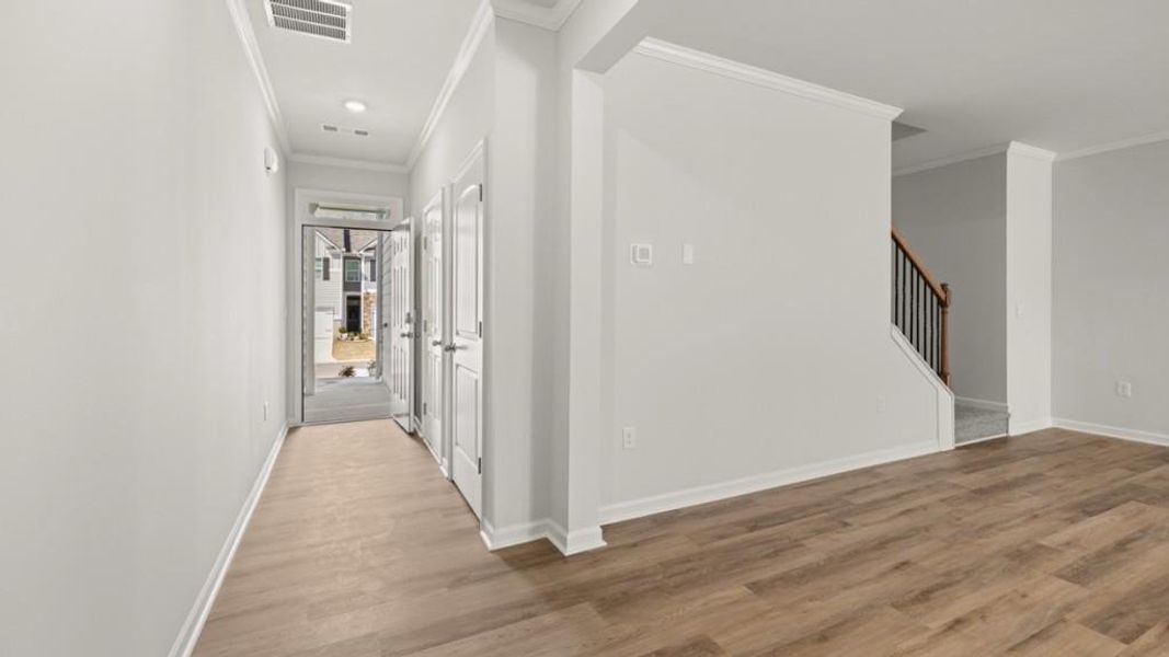 Spacious, unfurnished interior of a new home in Falcon Landing, Gainesville (Image 26).