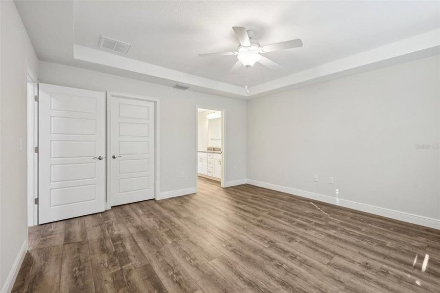 Spacious, unfurnished interior of a new home in , Citrus Springs (Image 21).