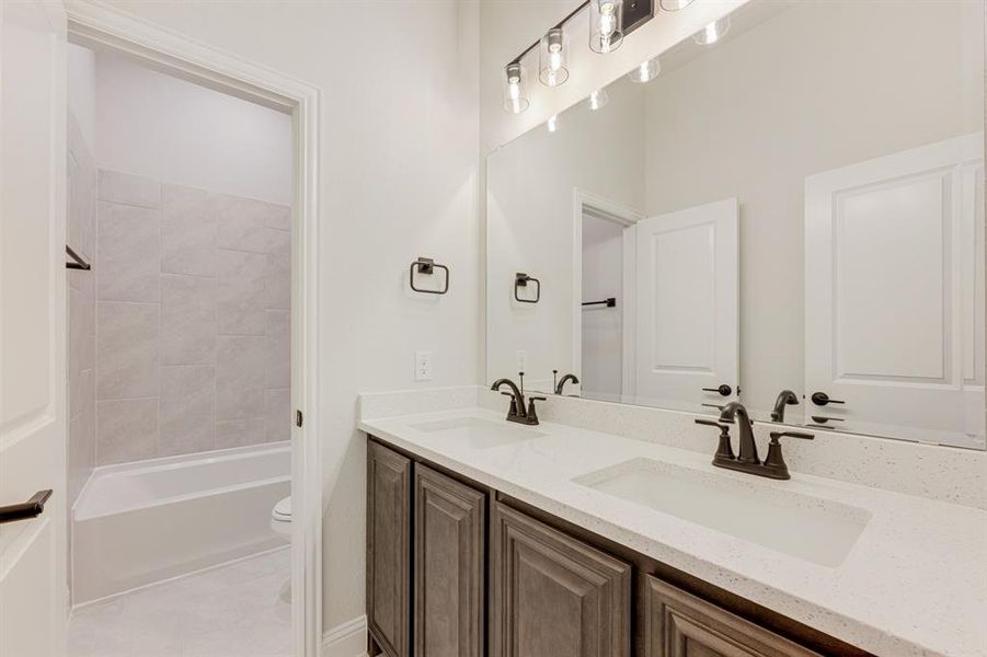 Furnished interior view inside a new home in Silo Mills Classic 60, Joshua (Image 5). Furnished interior view inside a new home in Silo Mills Classic 60, Joshua (Image 5).