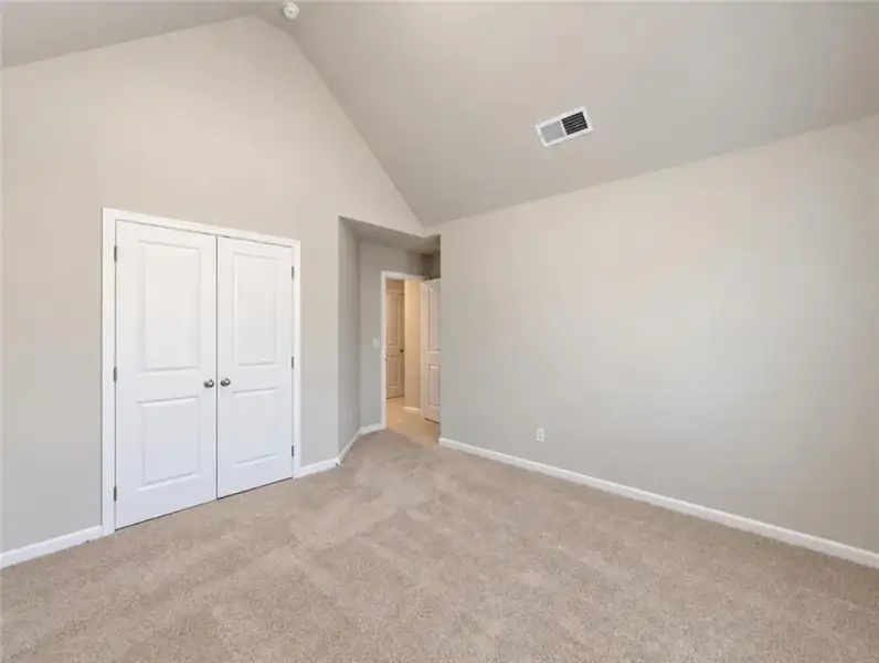 Spacious, unfurnished interior of a new home in Kingsmere Estates, Loganville (Image 25).