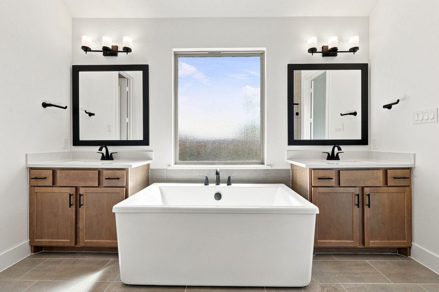 4br New Home in Waxahachie, TX.  - Slide 26