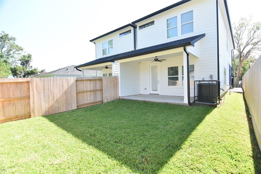 Front exterior of a new home in , Houston, TX, highlighting curb appeal (Image 1). Front exterior of a new home in , Houston, TX, highlighting curb appeal (Image 1).