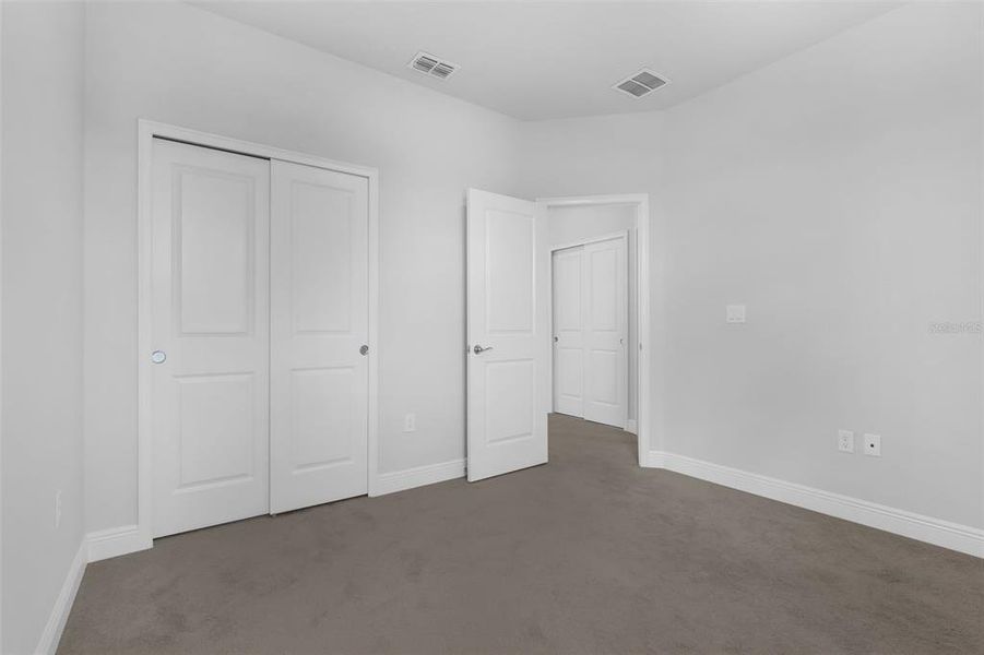 Spacious, unfurnished interior of a new home in , St. Cloud (Image 20).