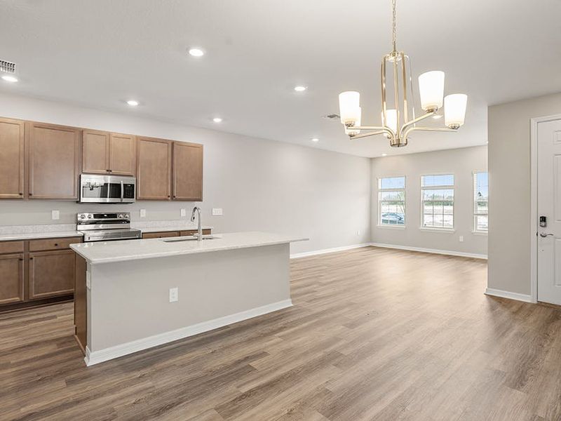 Move-in ready 3-bedroom bungalow for sale in St Cloud, FL!