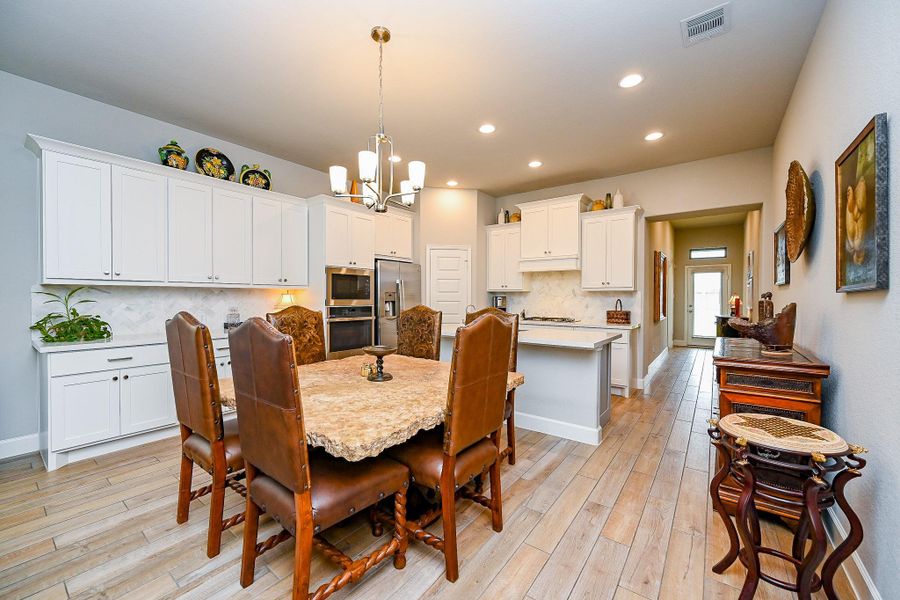 Image 27 of a home in The Grand Prairie 40'. Image 27 of a home in The Grand Prairie 40'.