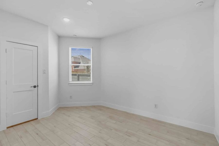 Representative unfurnished interior of a home built from the Oakdale by Chesmar Homes in Bridgeland, Elgin (Image 35).