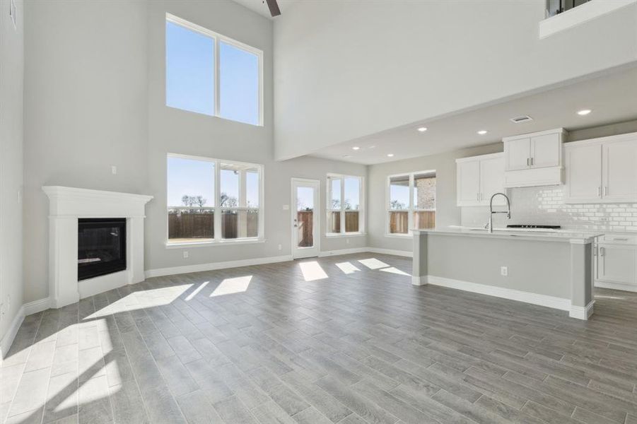 Spacious, unfurnished interior of a new home in Sicily, Princeton (Image 13).