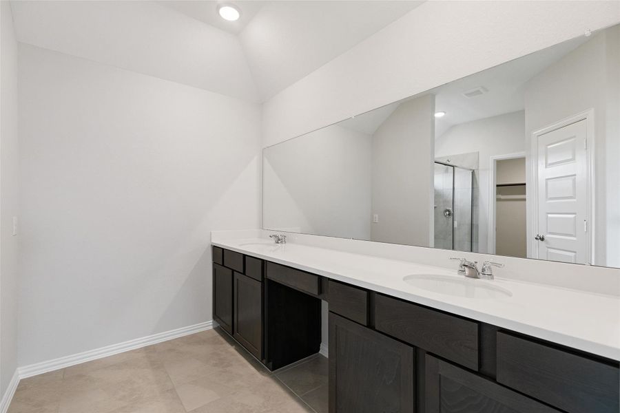 Furnished interior view inside a new home in Oakwood Estates, Waller (Image 14).
