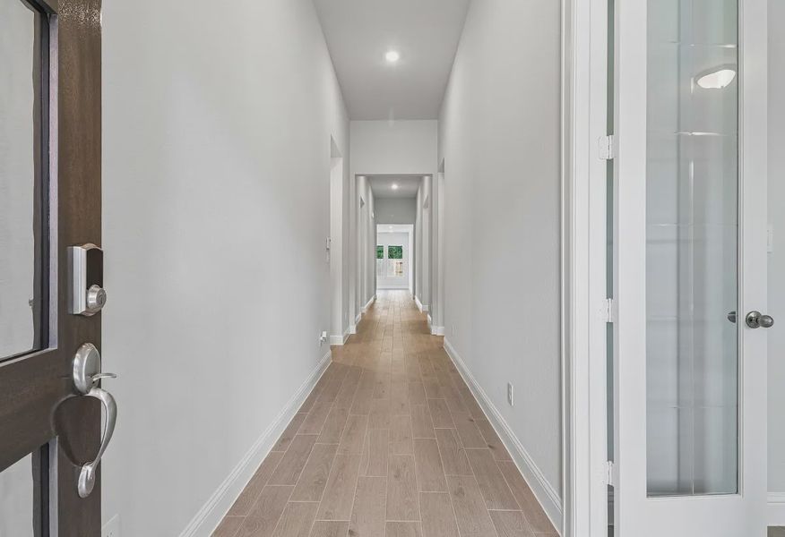 Homesite 1704 Entry - 3 of 21