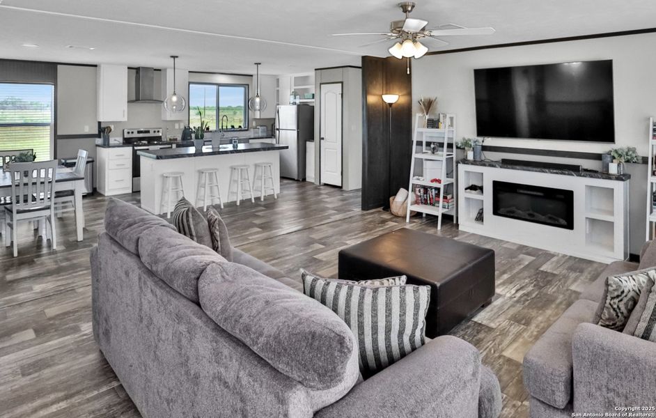 Furnished interior view inside a new home in , Bandera (Image 2).