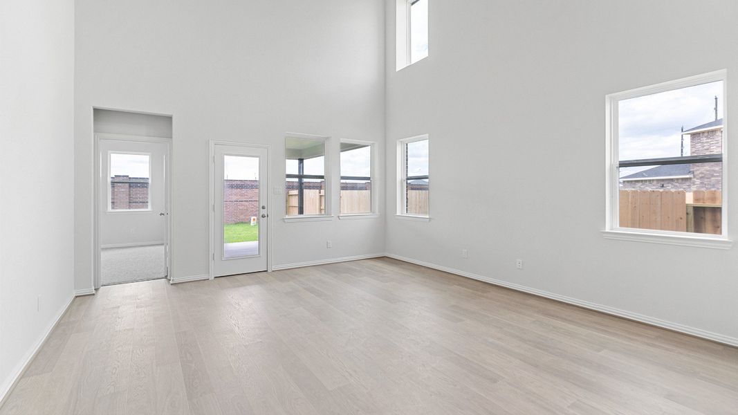 Representative furnished interior of a home built from the Wayfinder by Brightland Homes in Mostyn Springs, Magnolia (Image 10).
