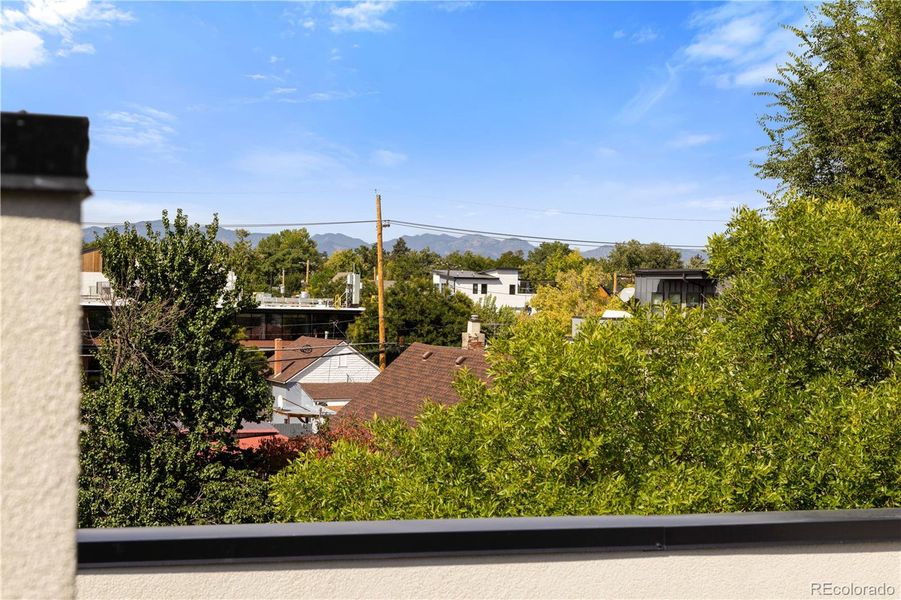 Image 37 of a home in .