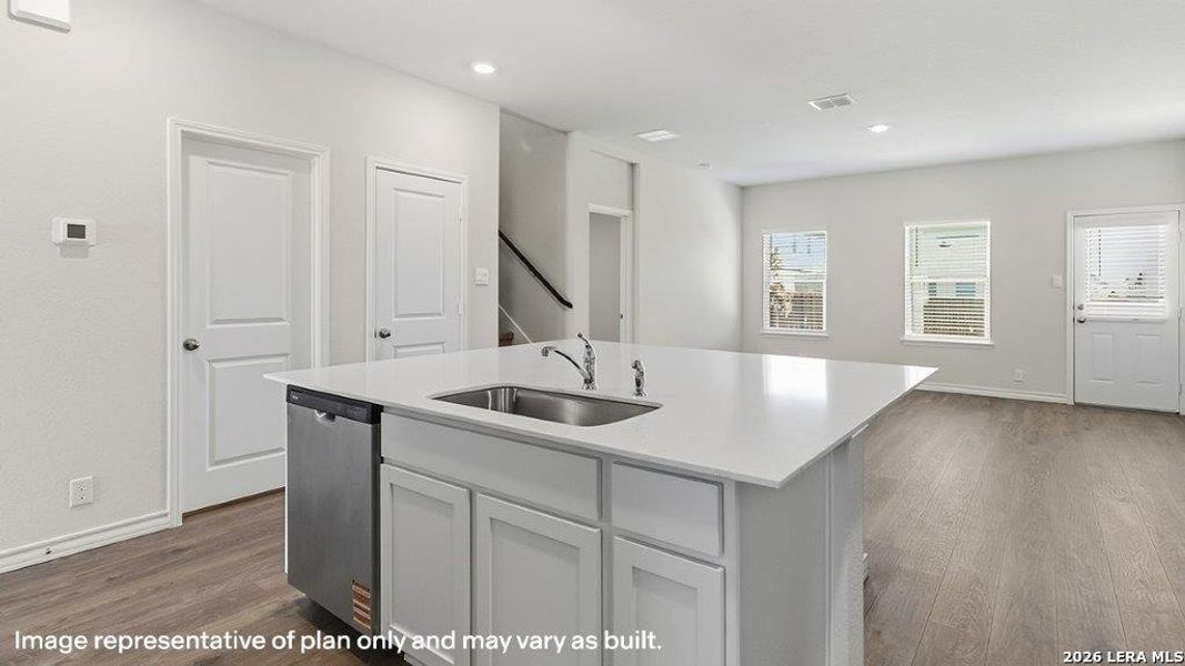 Furnished interior view inside a new home in Steele Creek, Cibolo (Image 4).