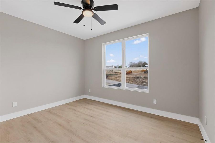 This can be use as a bedroom or an office This can be use as a bedroom or an office