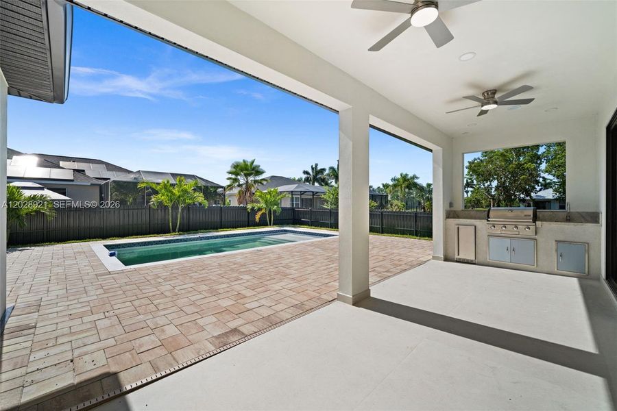 Exterior details and patio area of a home in , Cape Coral (Image 3).