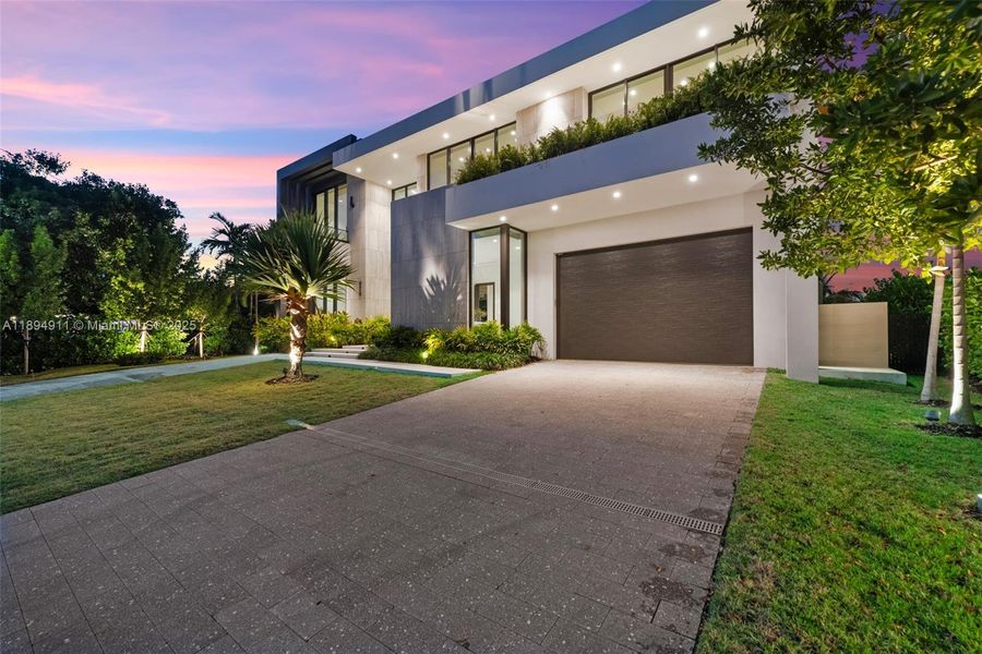 Image 62 of a home in .