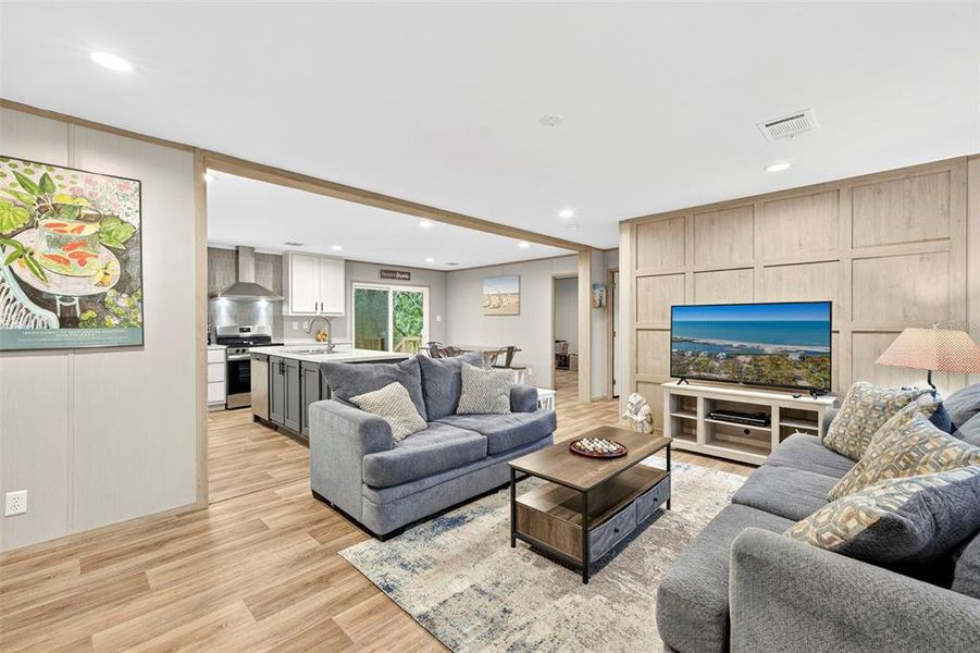 Furnished interior view inside a new home in , Spring Hill (Image 28). Furnished interior view inside a new home in , Spring Hill (Image 28).