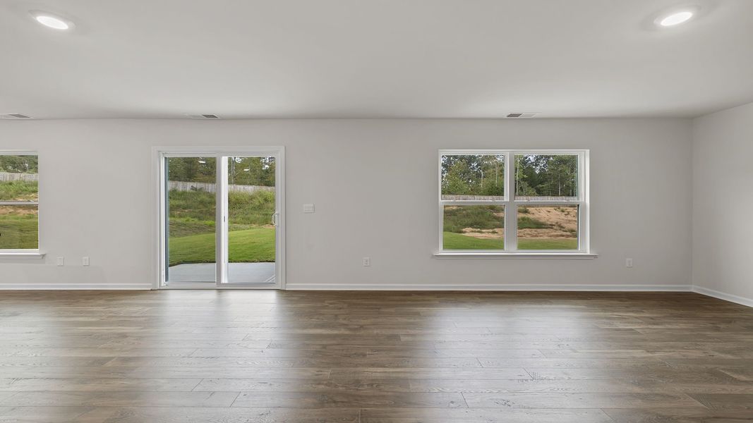 Spacious, unfurnished interior of a new home in Harrier Point, Woodruff (Image 18).