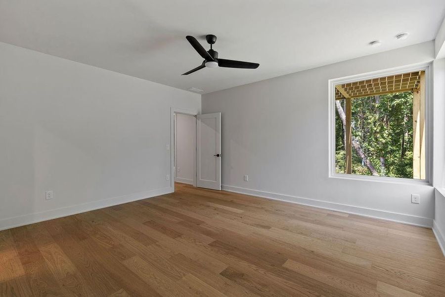 Spacious, unfurnished interior of a new home in Aster, Roswell (Image 29).