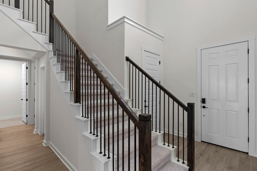 Spacious, unfurnished interior of a new home in Lariat, Liberty Hill (Image 21).