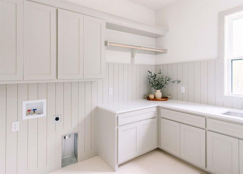 Furnished interior view inside a new home in , Weatherford (Image 5).