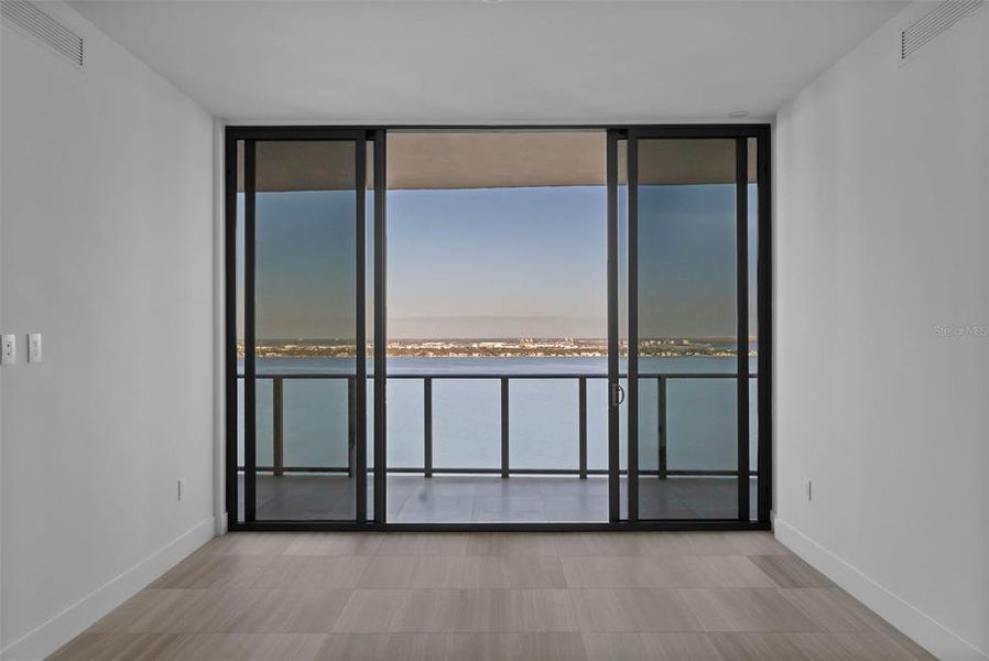 Spacious, unfurnished interior of a new home in , Tampa (Image 24). Spacious, unfurnished interior of a new home in , Tampa (Image 24).