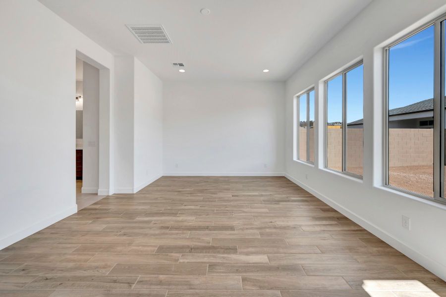 Spacious, unfurnished interior of a new home in Alston at Soleo, San Tan Valley (Image 14).