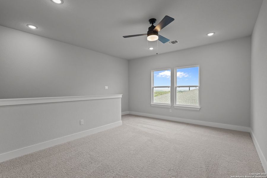 Spacious, unfurnished interior of a new home in Homestead, Schertz (Image 29).