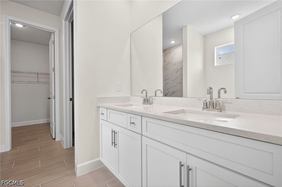 Furnished interior view inside a new home in Cape Coral, Cape Coral (Image 14).