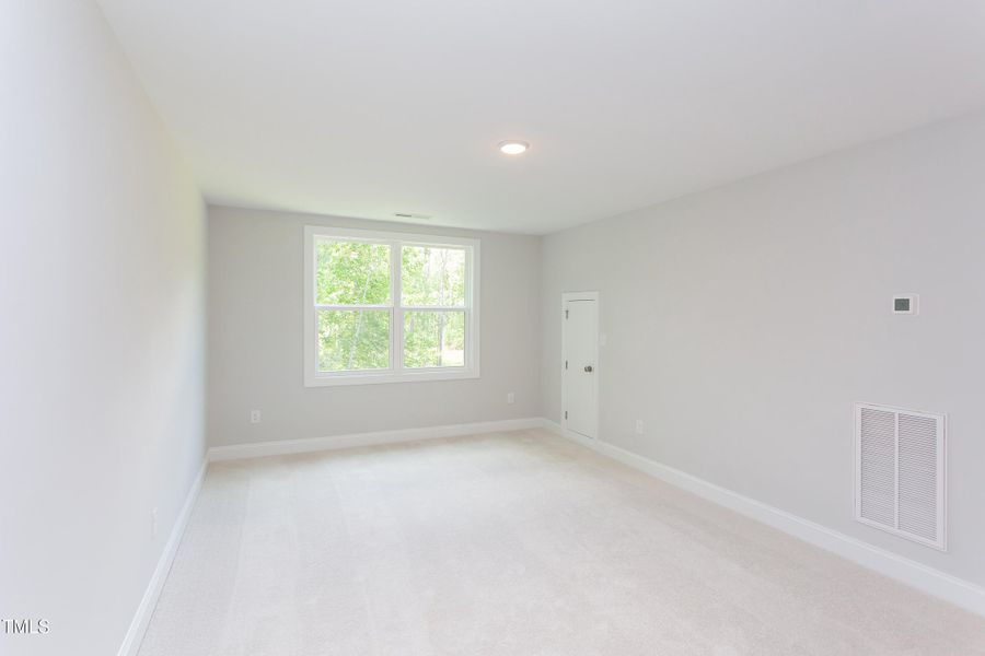 Avenel - MEA 003 - IMG_8101 Avenel - MEA 003 - IMG_8101