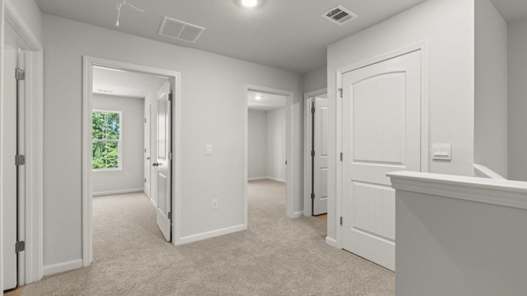 Spacious, unfurnished interior of a new home in Falcon Landing, Gainesville (Image 19).