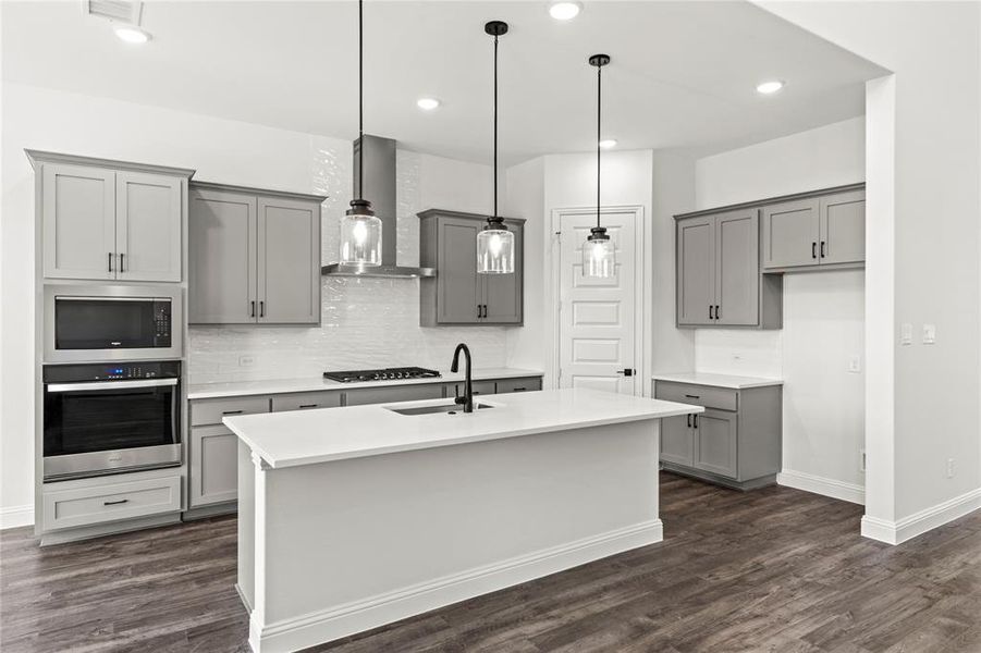 21. 551 Baker - Kitchen (2) 21. 551 Baker - Kitchen (2)