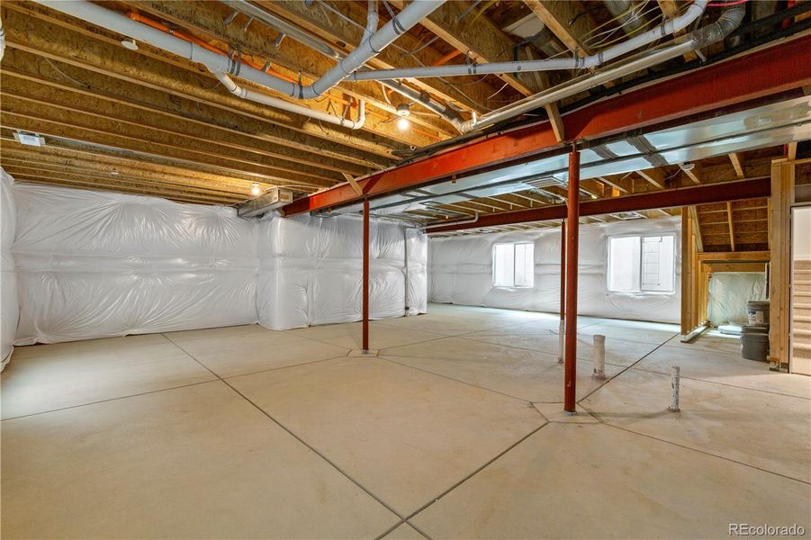 Unfinished basement provides opportunity for additional living space Unfinished basement provides opportunity for additional living space