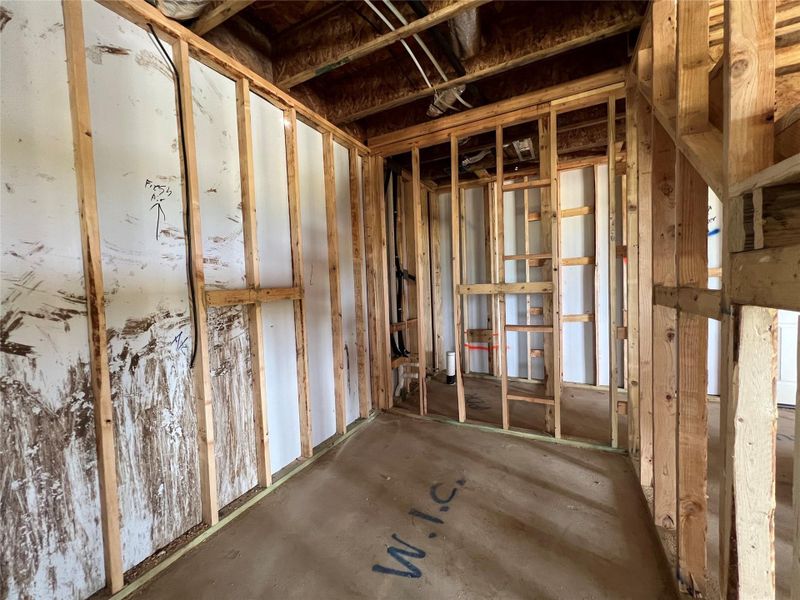 Spacious, unfurnished interior of a new home in Rolling Glen, Hutto (Image 26). Spacious, unfurnished interior of a new home in Rolling Glen, Hutto (Image 26).