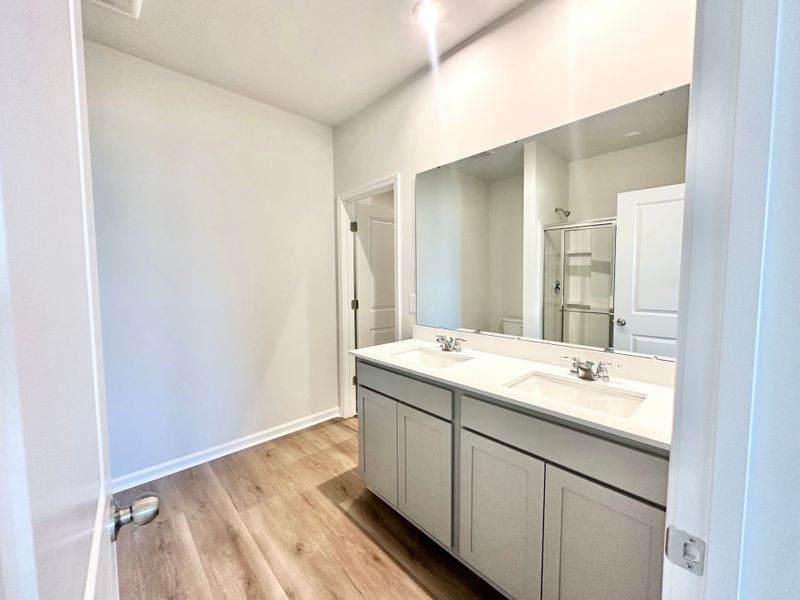 Furnished interior view inside a new home in Arcadia, Myrtle Beach (Image 13).